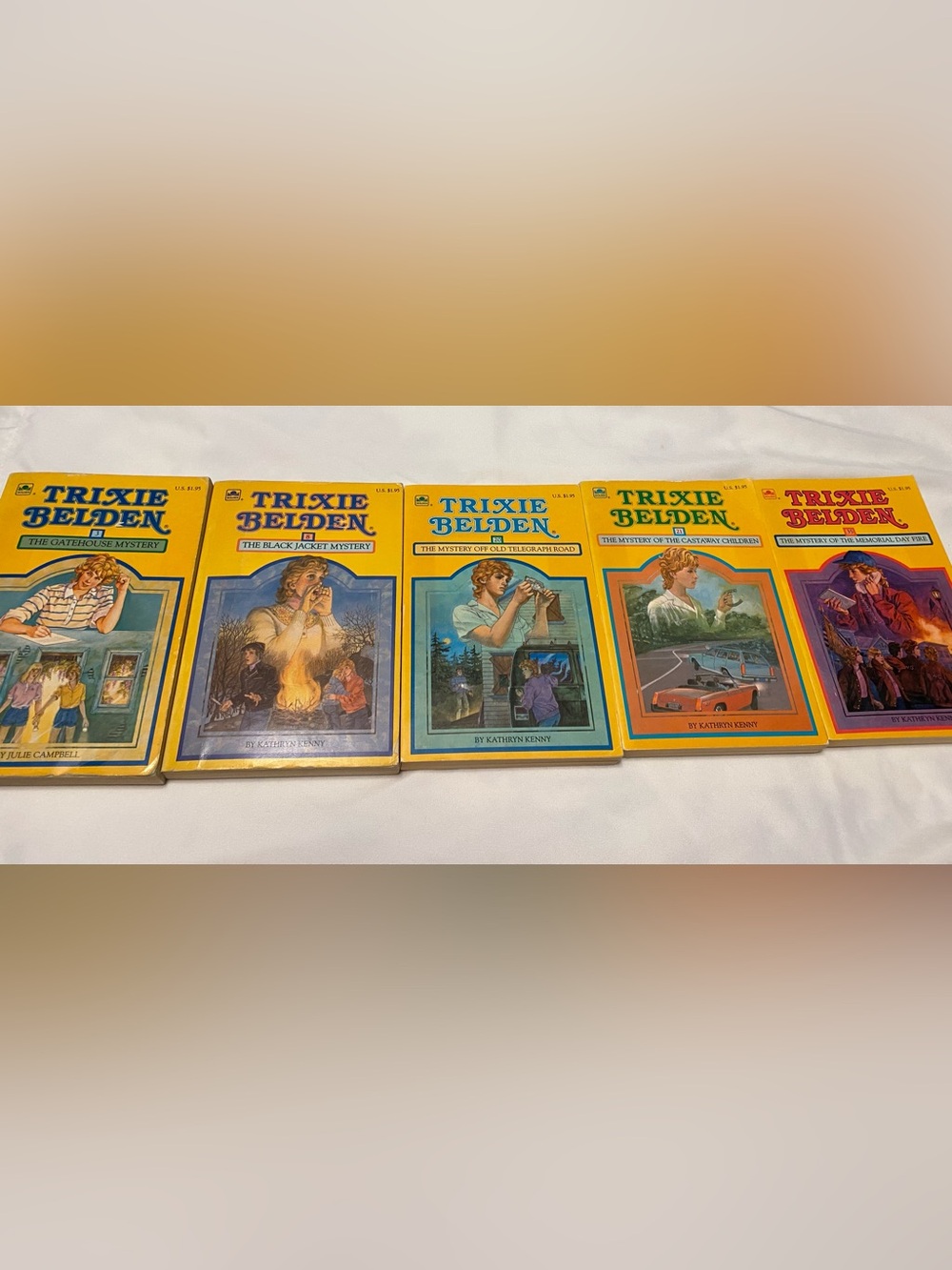 5 Trixie Belsen Mystery Books 80’s Covers